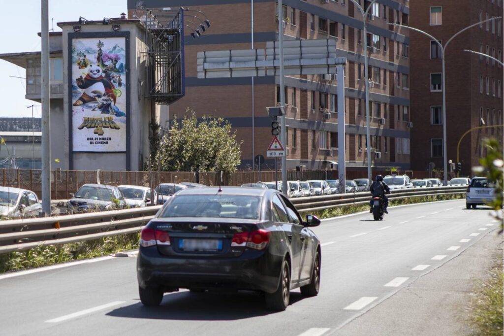 GRANDE FORMATO NOMENTANA ROMA