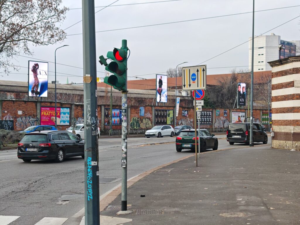 d4015128-f1dc-4747-b3a3-4ed9a268b437