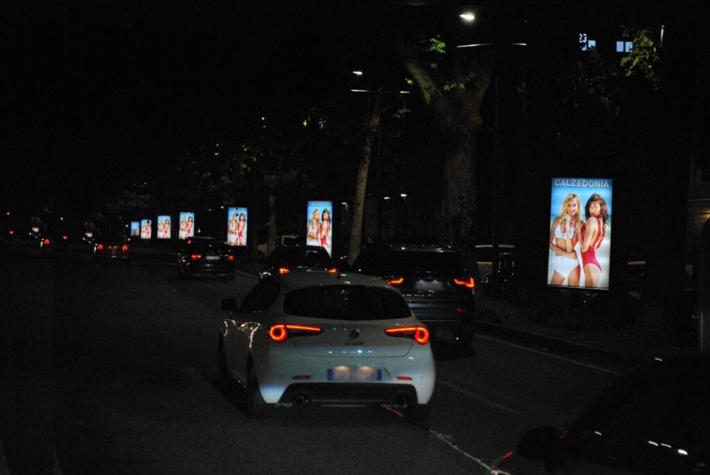 Arredo-urbano-Domination-C.so-Massimo-DAzeglio-2-1